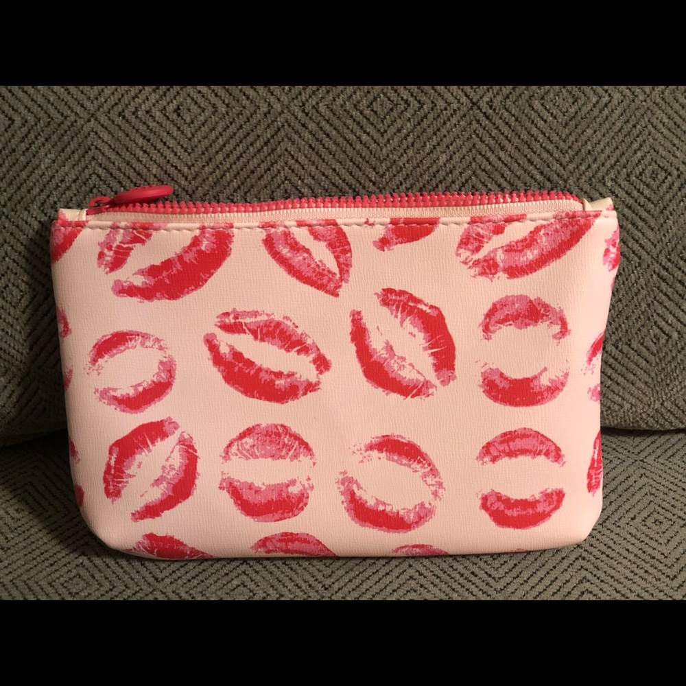 💋💋Adorable Ipsy 👄 makeup bag! 💋💋